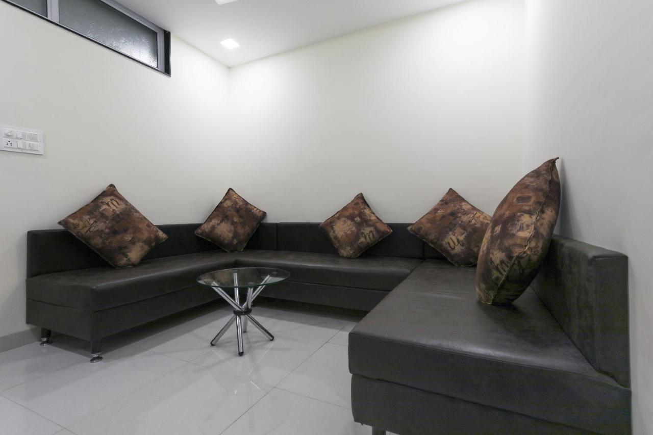 Hotel Oyo 60577 Sukhmani Residency Indore Exterior foto